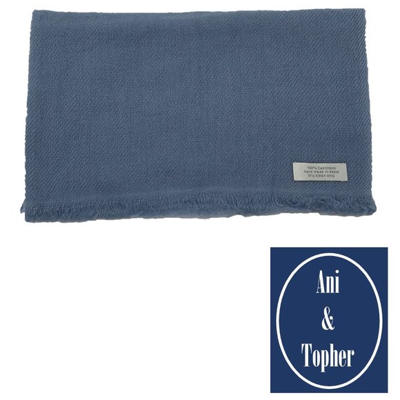 100% Cashmere Scarf NWT - Picture 9 of 9